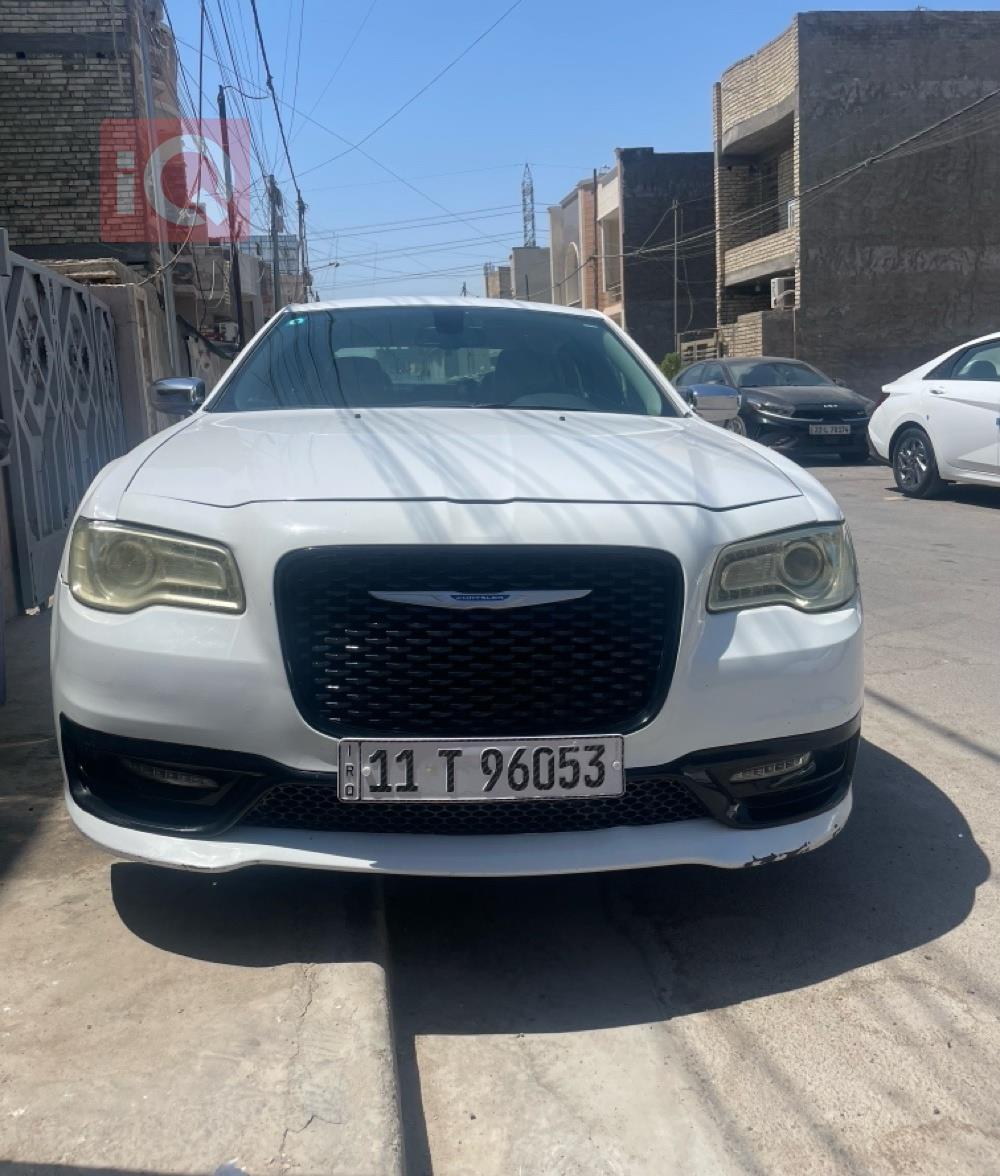 كرايسلر 300